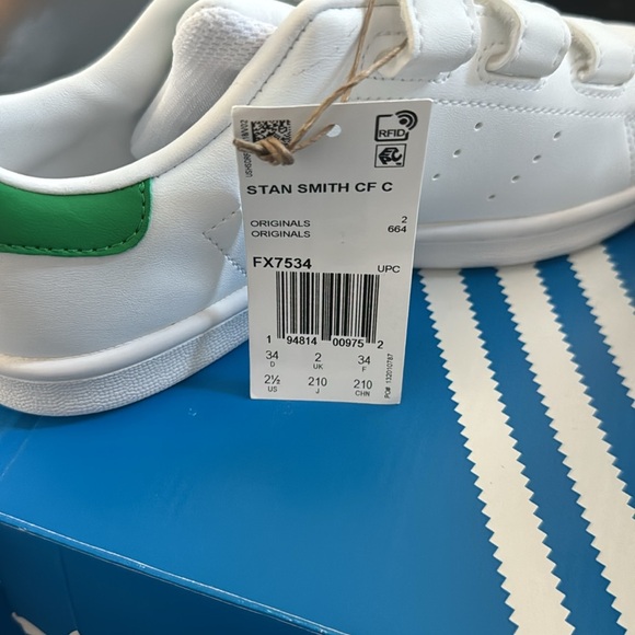Addidas Stan Smith children’s size 2.5. New with tags - Picture 4 of 5